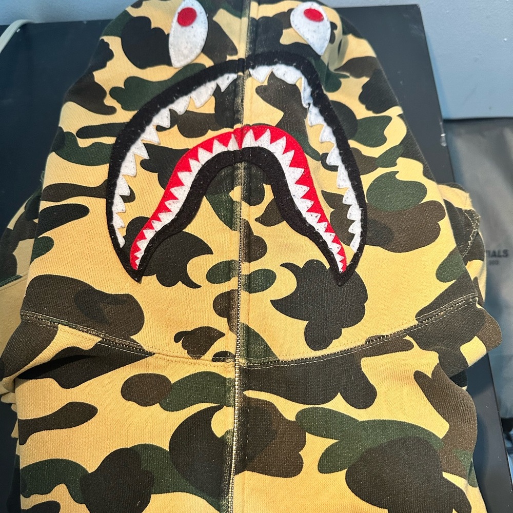 *AUTHENTIC* A Bathing Ape Yellow Shark  camp zip up